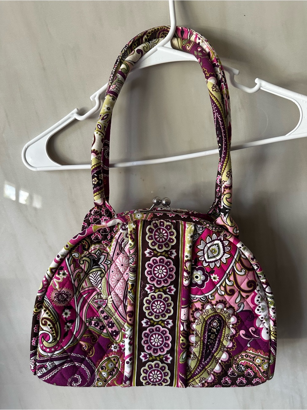 Retired Vintage Vera Bradley "Eloise" Kiss Lock Shoulder Bag.